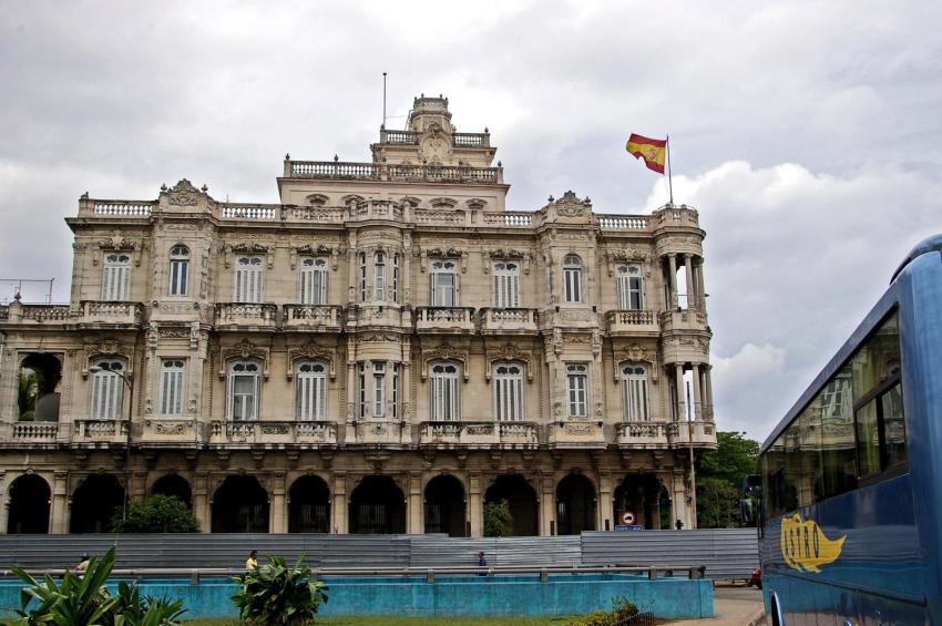 Departamento de Visados del Consulado de España en La Habana, suspende sus servicios, por un trabajador enfermo de Covid-19