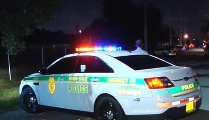 Policía de Miami-Dade recibe un disparo en la cabeza tras persecución en Liberty City