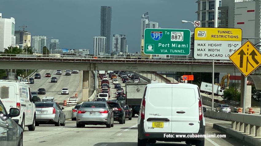 Miami entre las 10 ciudades más caras para tener un seguro de auto cuando tienes un adolescente en tu póliza