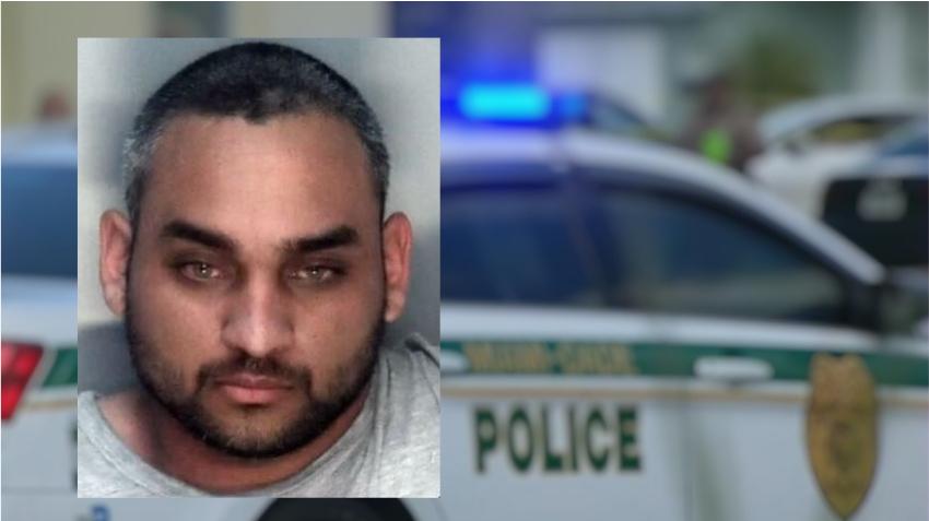 Arrestan en Miami a un hombre que trató de estrangular a una mujer en una parada de bus cerca del aeropuerto