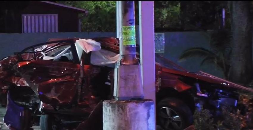Dos adolescentes mueren en accidente en la calle Flagler en Miami; otros tres resultan heridos