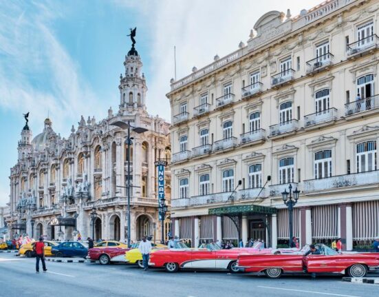La Cadena canadiense Blue Diamond, expande sus negocios en Cuba, en meses venideros tendrá a su cargo El Hotel Inglaterra, el más antiguo de la capital cubana