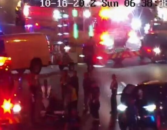 Un hombre y una mujer salieron disparados de su moto mientras conducían por el Palmetto en Miami